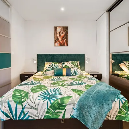 Апартаменты Jacuzzi Naturist Wifi Port Nature 1